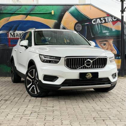 VOLVO XC40 1.5 T5 RECHARGE MOMENTUM GEARTRONIC